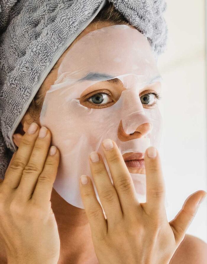 Aloe Vera Anti Aging Maske andrücken